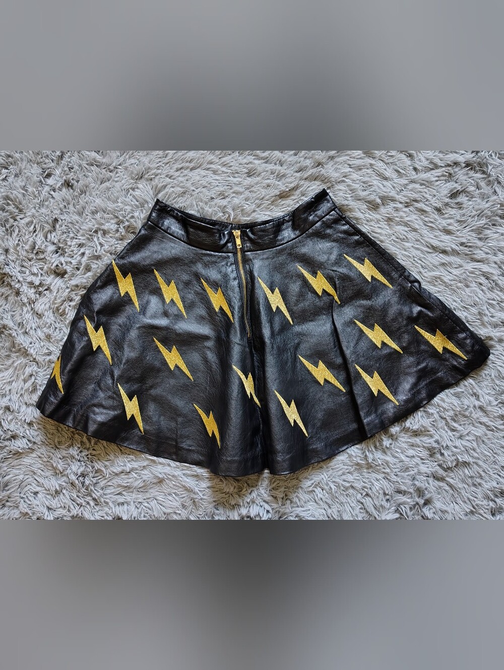 Forever 21 Retro Black Faux Leather Skirt Embroidered Gold Lightning Bolts SZ S - Picture 4 of 11